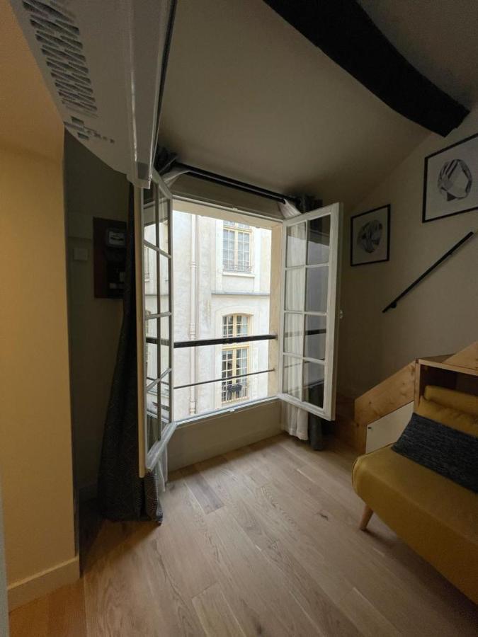 Charming Studio Michel Lecomte Paris 75003 Appartement Buitenkant foto